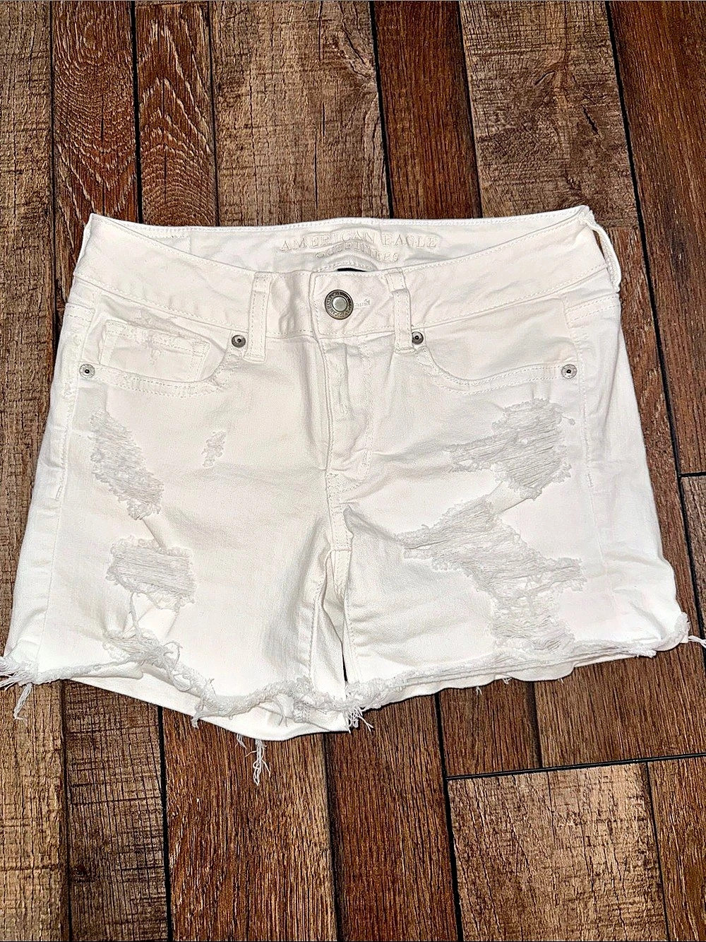 American Eagle Outfitters Women's Distressed White Jean Shorts Size 4